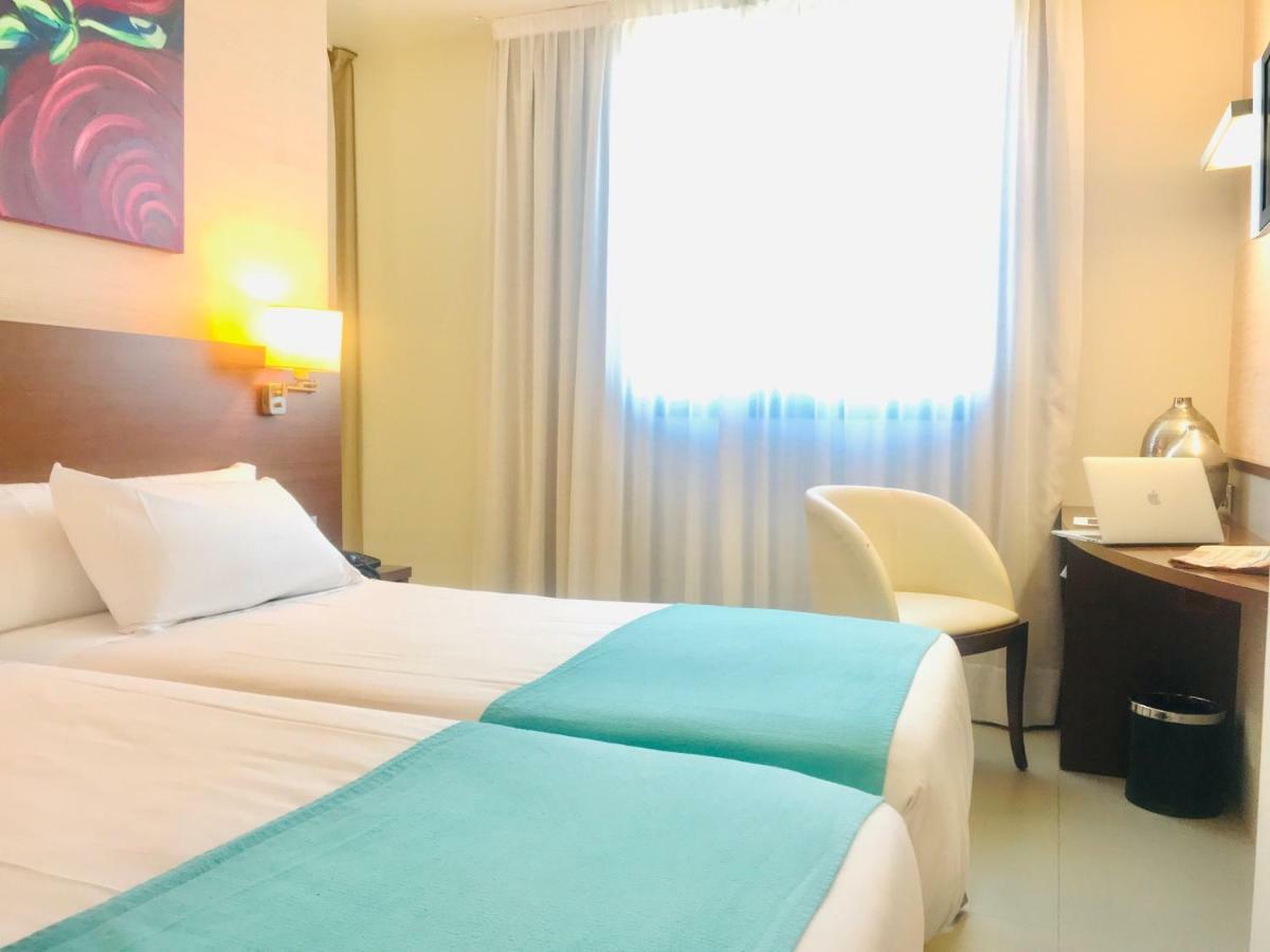 Hotel & Spa Real Ciudad De Saragozza Esterno foto